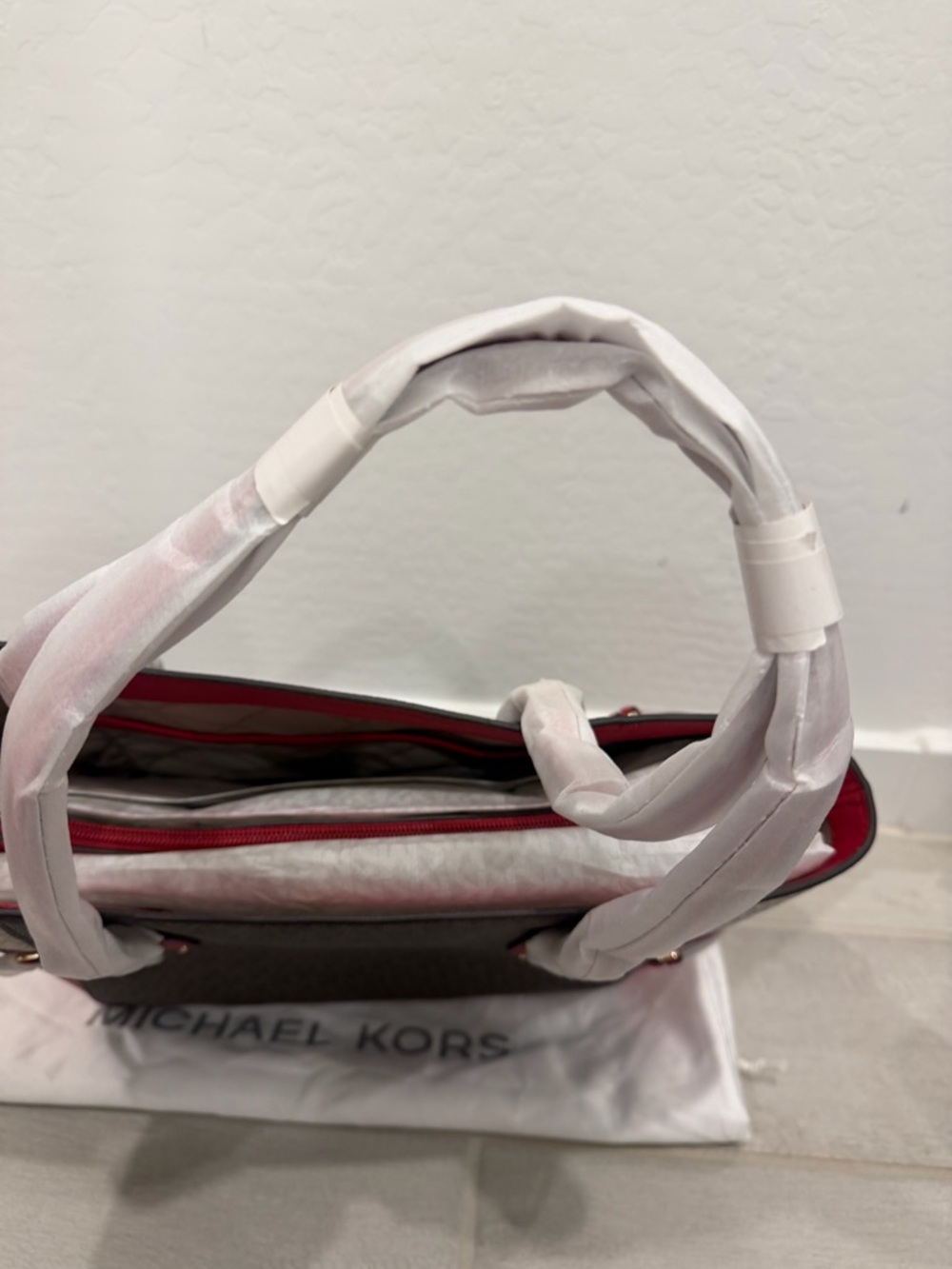Michael Kors Signature Tote in Brown, Beige and Red Trim - Picture 3 of 6